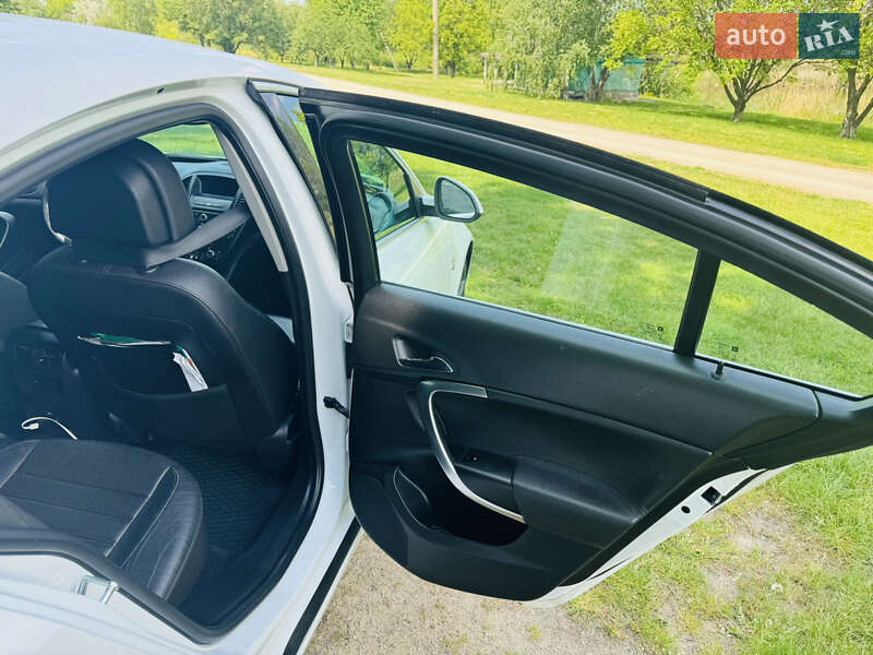 Лифтбек Opel Insignia 2010 в Кропивницком