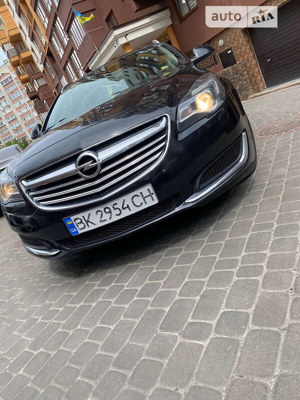 Універсал Opel Insignia 2014 в Вараші