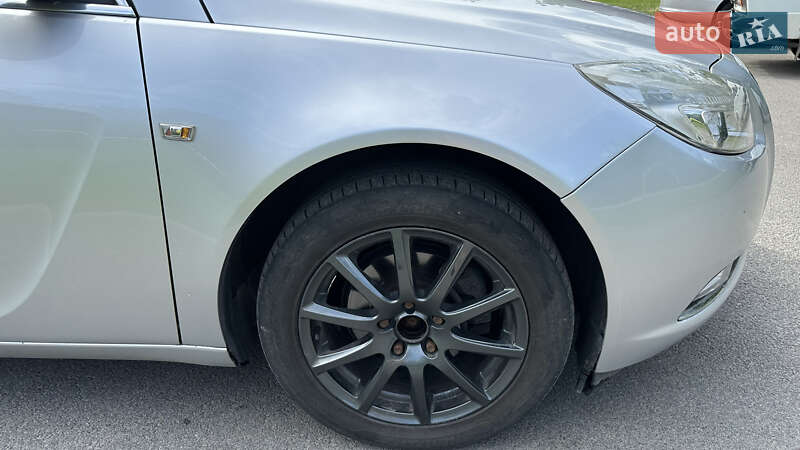 Універсал Opel Insignia 2009 в Дніпрі