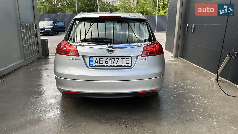 Універсал Opel Insignia 2009 в Дніпрі