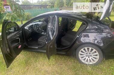 Седан Opel Insignia 2010 в Житомирі