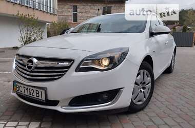 Седан Opel Insignia 2014 в Львове