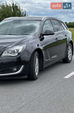 Универсал Opel Insignia 2015 в 