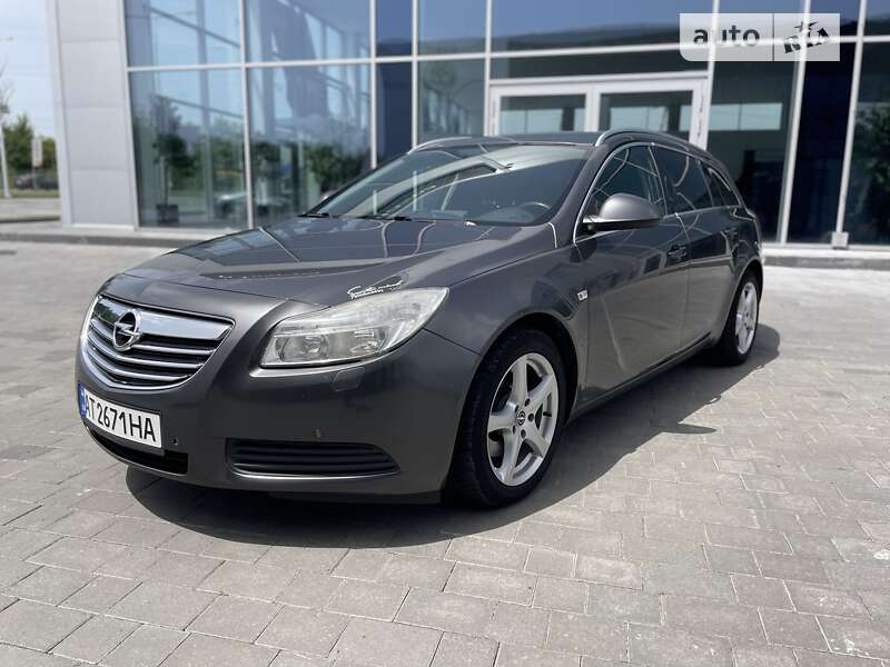 Універсал Opel Insignia 2009 в Івано-Франківську