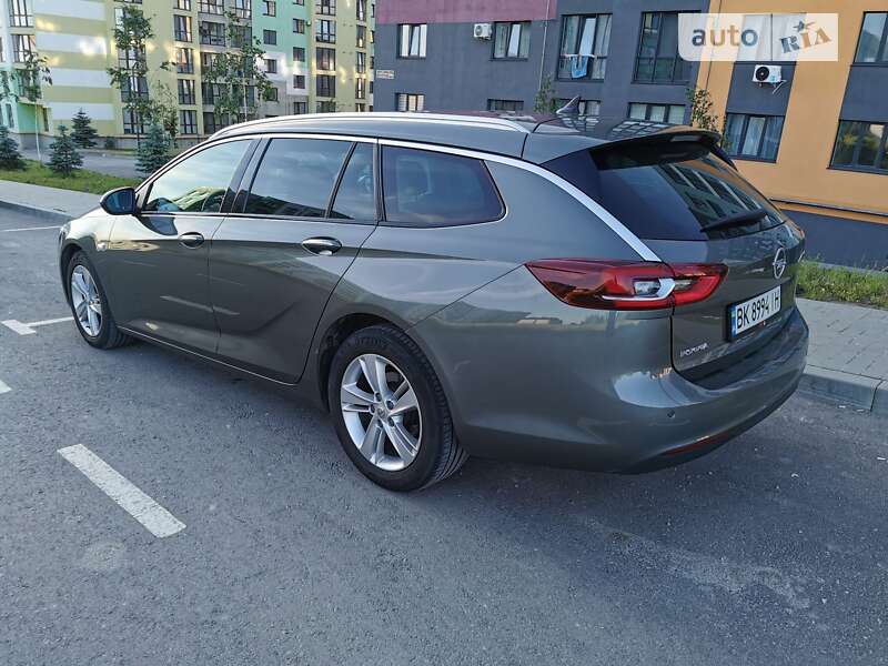 Универсал Opel Insignia 2018 в Ровно