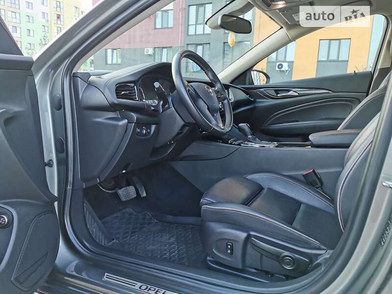Универсал Opel Insignia 2018 в Ровно