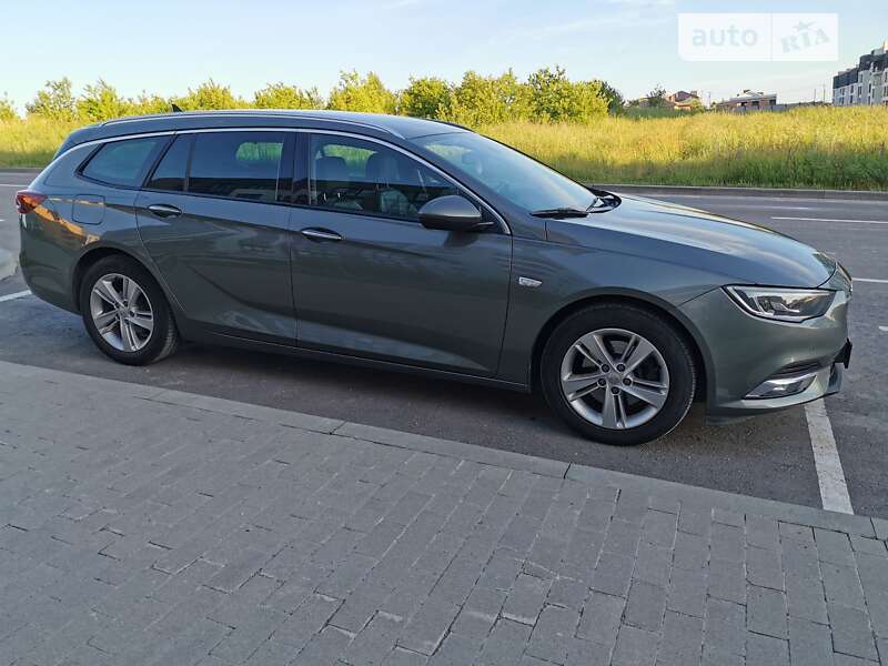 Универсал Opel Insignia 2018 в Ровно