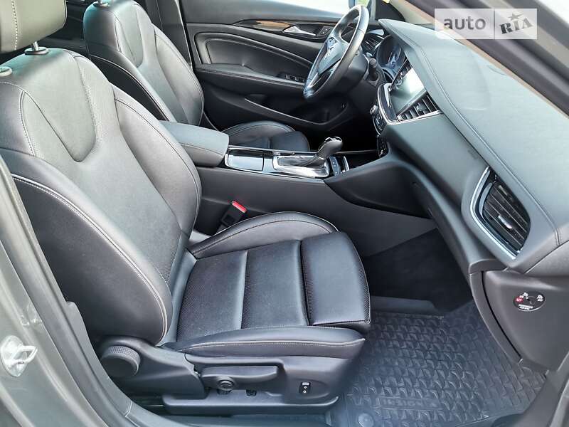Универсал Opel Insignia 2018 в Ровно