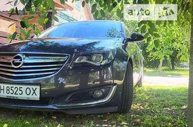 Седан Opel Insignia 2015 в Лубнах