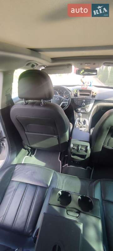 Универсал Opel Insignia 2009 в Гайсине