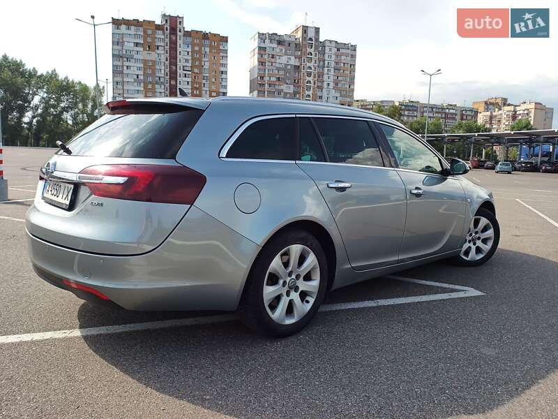 Универсал Opel Insignia 2014 в Киеве
