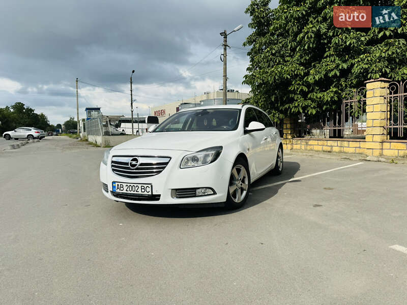 Opel Insignia 2011