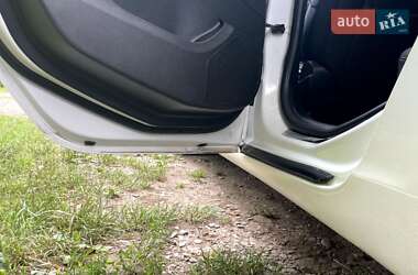 Універсал Opel Insignia 2011 в 