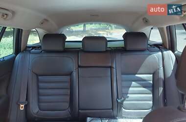 Универсал Opel Insignia 2011 в 