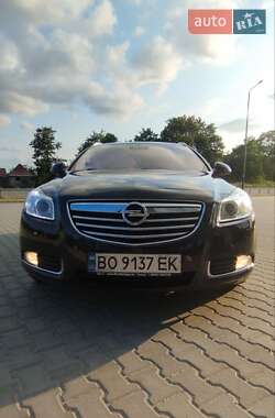 Универсал Opel Insignia 2013 в Тернополе