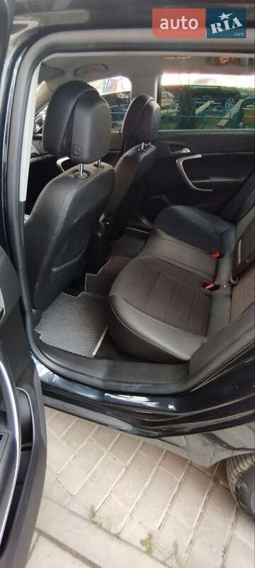 Універсал Opel Insignia 2013 в Тернополі