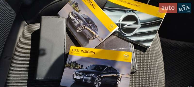 Універсал Opel Insignia 2013 в Тернополі