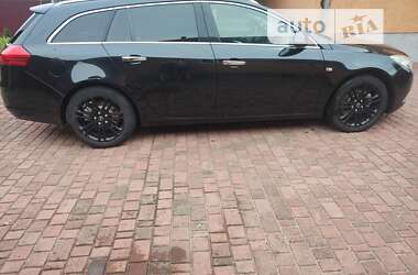 Универсал Opel Insignia 2010 в Радивилове