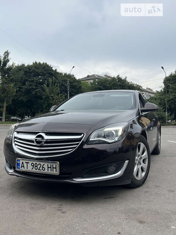 Седан Opel Insignia 2014 в Ивано-Франковске
