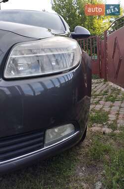 Универсал Opel Insignia 2010 в 