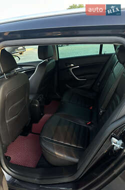 Универсал Opel Insignia 2009 в 