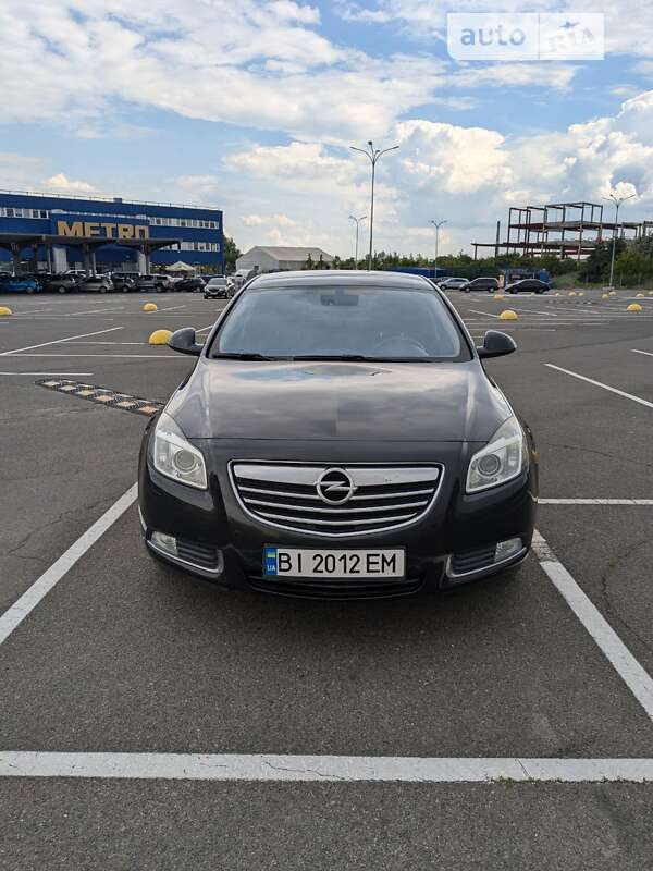 Ліфтбек Opel Insignia 2012 в Кременчуці
