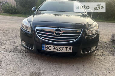 Універсал Opel Insignia 2010 в Хирові