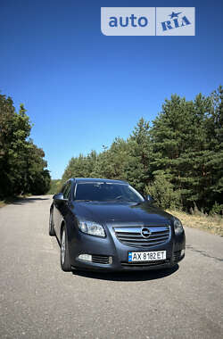 Універсал Opel Insignia 2010 в Харкові