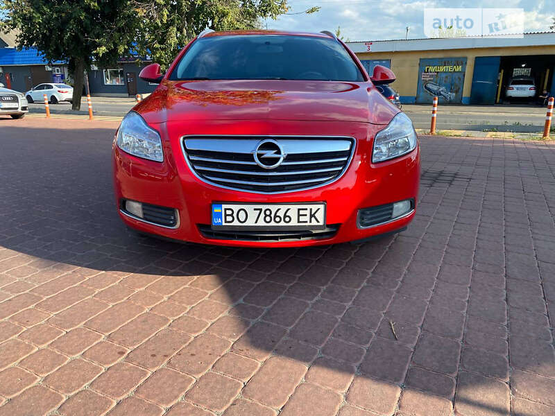 Універсал Opel Insignia 2011 в Полтаві