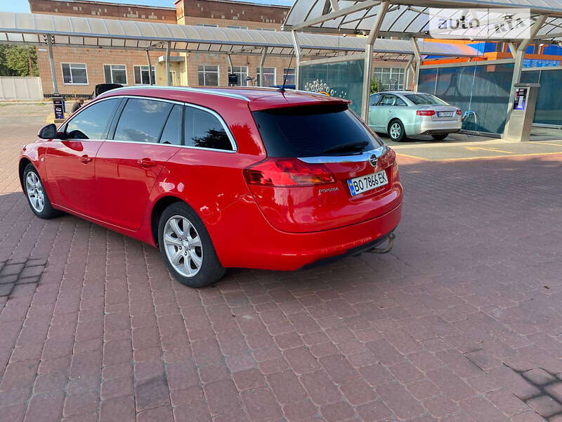 Універсал Opel Insignia 2011 в Полтаві