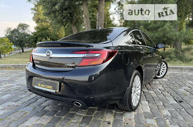 Седан Opel Insignia 2014 в Києві