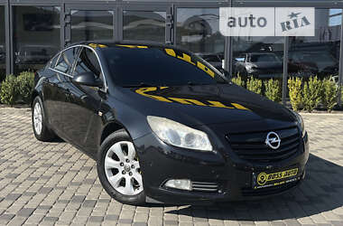 Лифтбек Opel Insignia 2010 в Мукачево