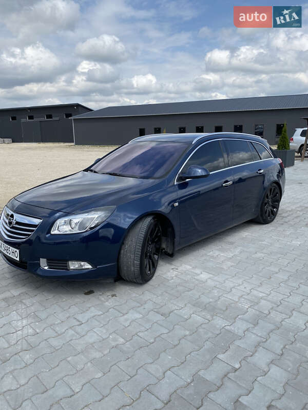 Универсал Opel Insignia 2010 в Тернополе