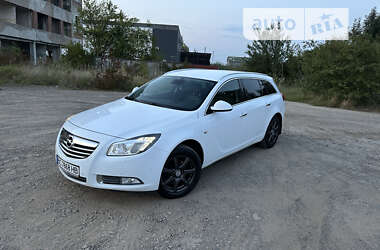 Универсал Opel Insignia 2012 в Львове