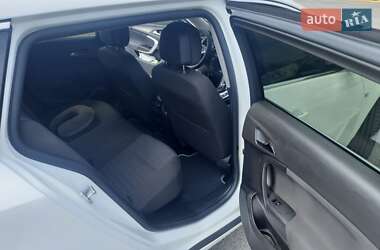 Універсал Opel Insignia 2013 в  фото 10 Універсал Opel Insignia 2013 в