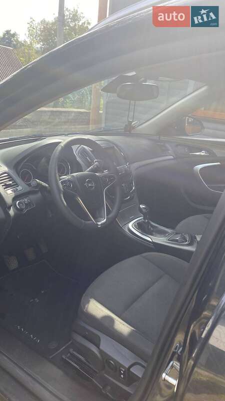 Універсал Opel Insignia 2013 в Яремчі