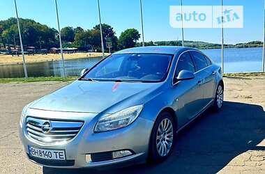 Седан Opel Insignia 2011 в Балті