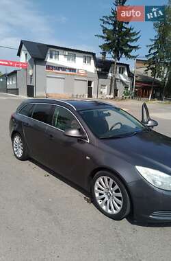 Універсал Opel Insignia 2009 в Чернівцях