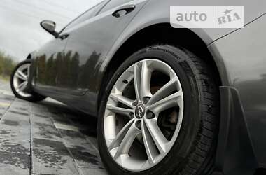 Седан Opel Insignia 2012 в Дрогобичі