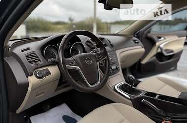 Седан Opel Insignia 2012 в Дрогобичі