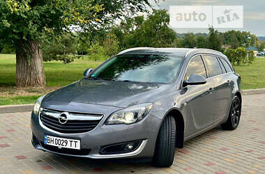 Универсал Opel Insignia 2015 в Измаиле