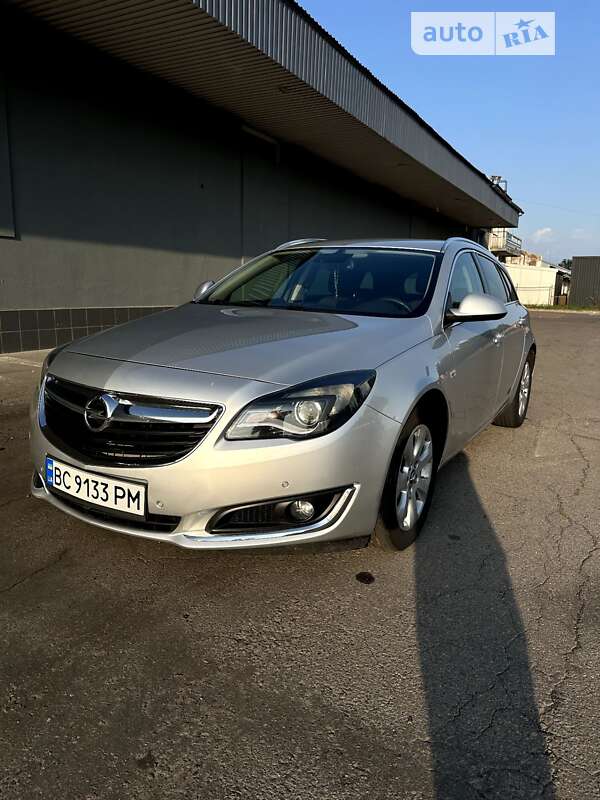 Универсал Opel Insignia 2015 в Львове