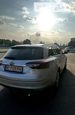 Универсал Opel Insignia 2015 в Львове