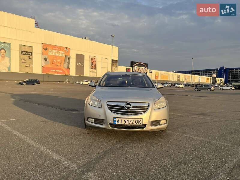 Універсал Opel Insignia 2010 в Києві