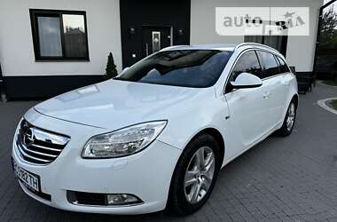 Универсал Opel Insignia 2009 в Львове