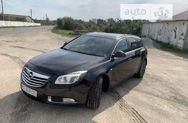 Универсал Opel Insignia 2010 в Белогорье