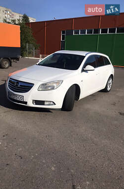 Универсал Opel Insignia 2011 в Ровно