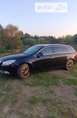 Универсал Opel Insignia 2011 в Яворове