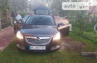 Седан Opel Insignia 2011 в Рудки