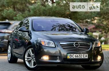 Седан Opel Insignia 2012 в Дрогобыче